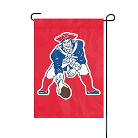 New England Patriots Premium Throwback Garden Flag