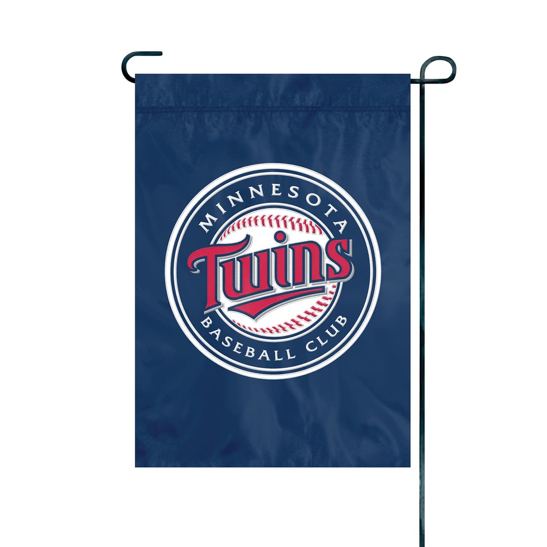 Minnesota Twins Premium Garden Flag